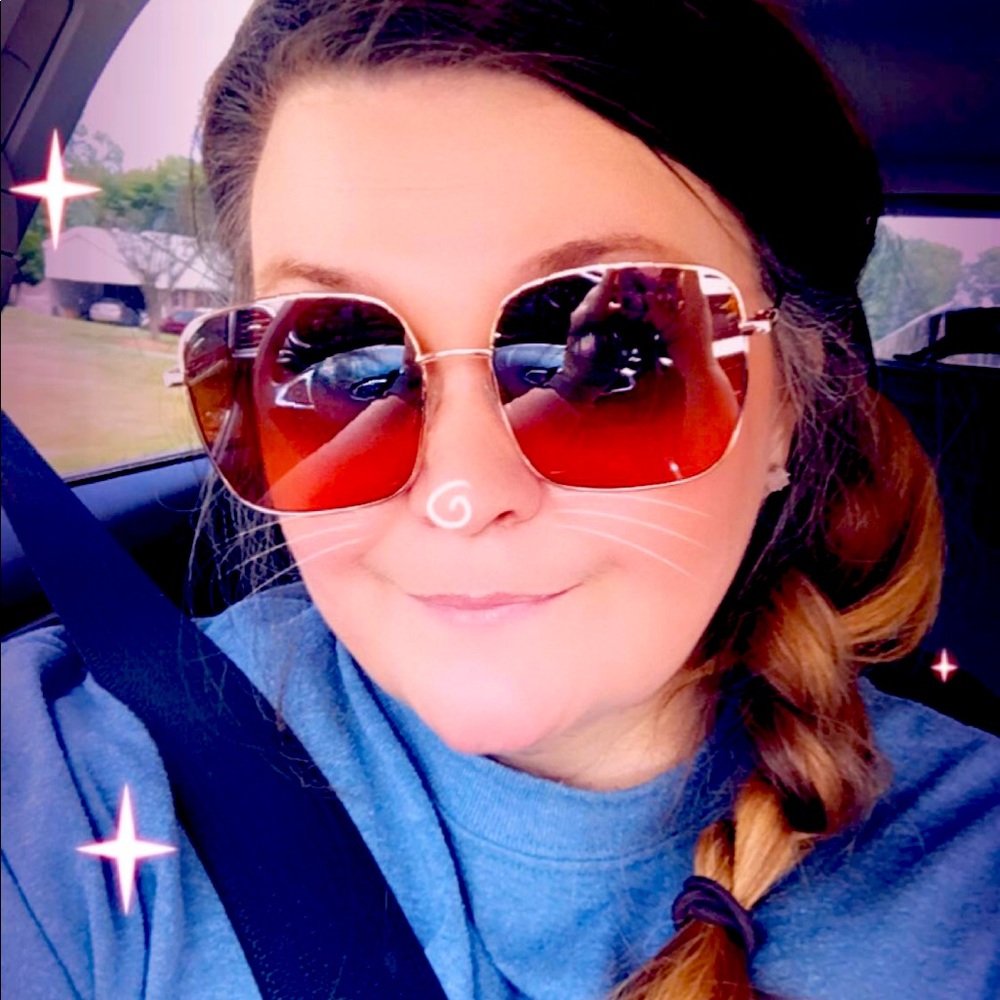 Meet your Posher, Erika